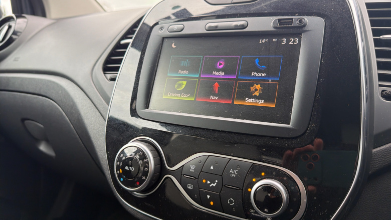 Renault Captur 0.9 TCE 90 Iconic 5dr Petrol Hatchback